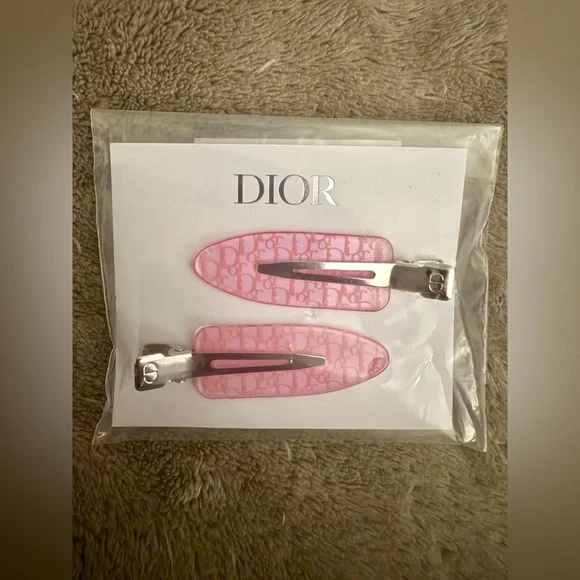 Dior | Accessories | Dior Backstage Rosy Glow Hair Clip  display picture 2